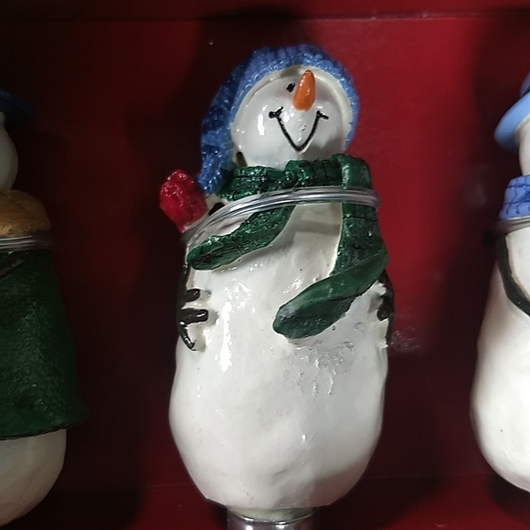 NWT St Nicholas Square "Button Up" 4 spreader set - Picture 11 of 13